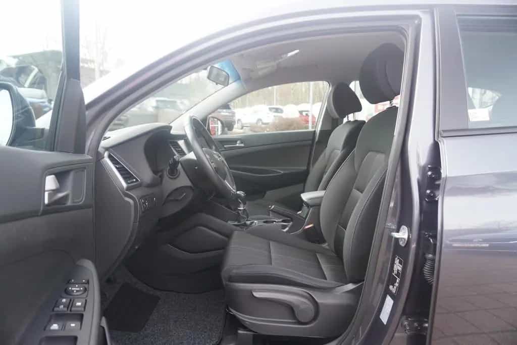 Hyundai TUCSON 1.6 blue Classic Navi Sitzheizung Kamera 06/2018-photo-27