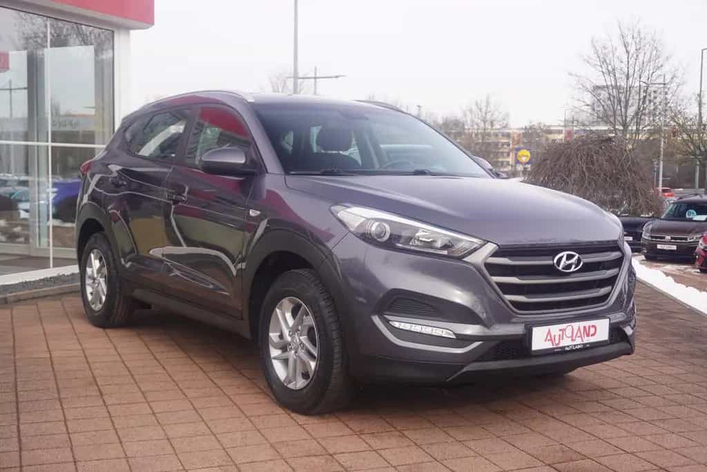 Hyundai TUCSON 1.6 blue Classic Navi Sitzheizung Kamera 06/2018-photo-4
