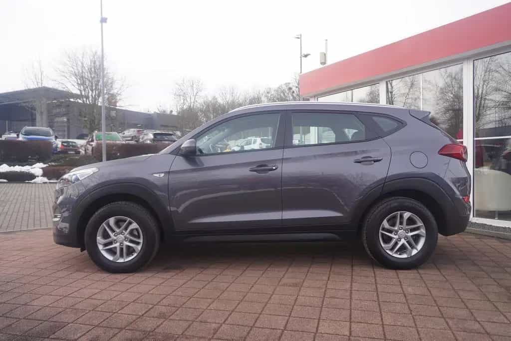 Hyundai TUCSON 1.6 blue Classic Navi Sitzheizung Kamera 06/2018-photo-6