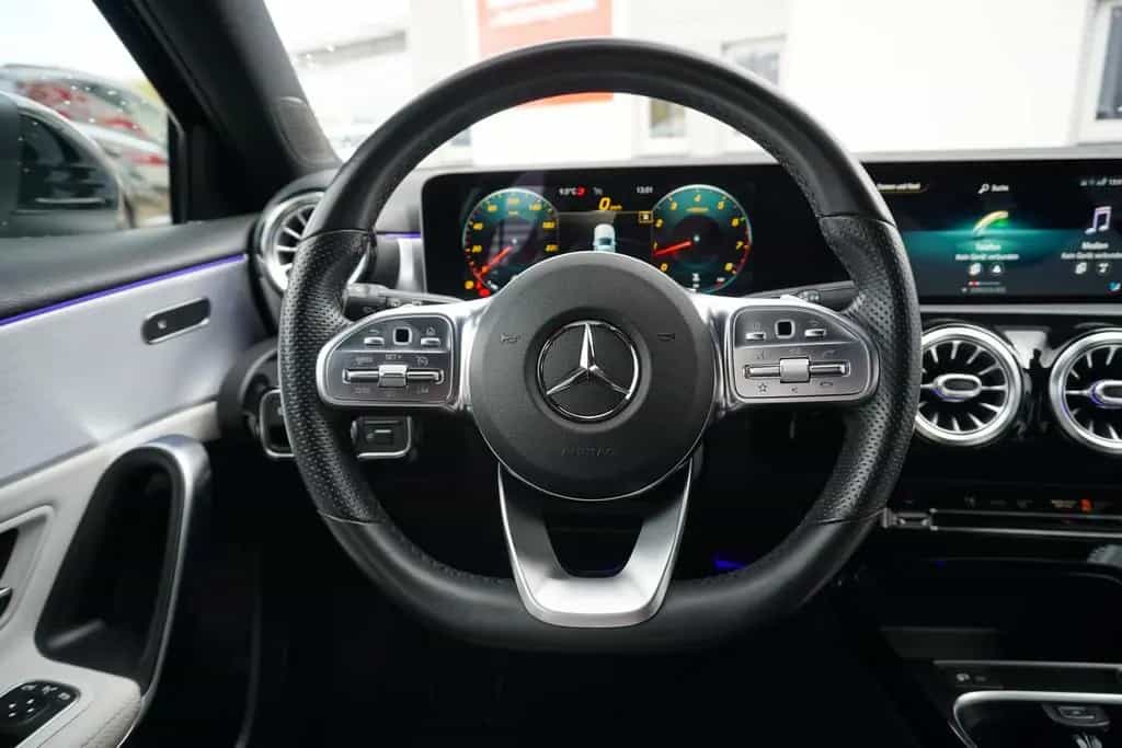 Mercedes-Benz A-Class AMG Line LED Navi Virtual Cockpit Bluetooth 05/2019-photo-12