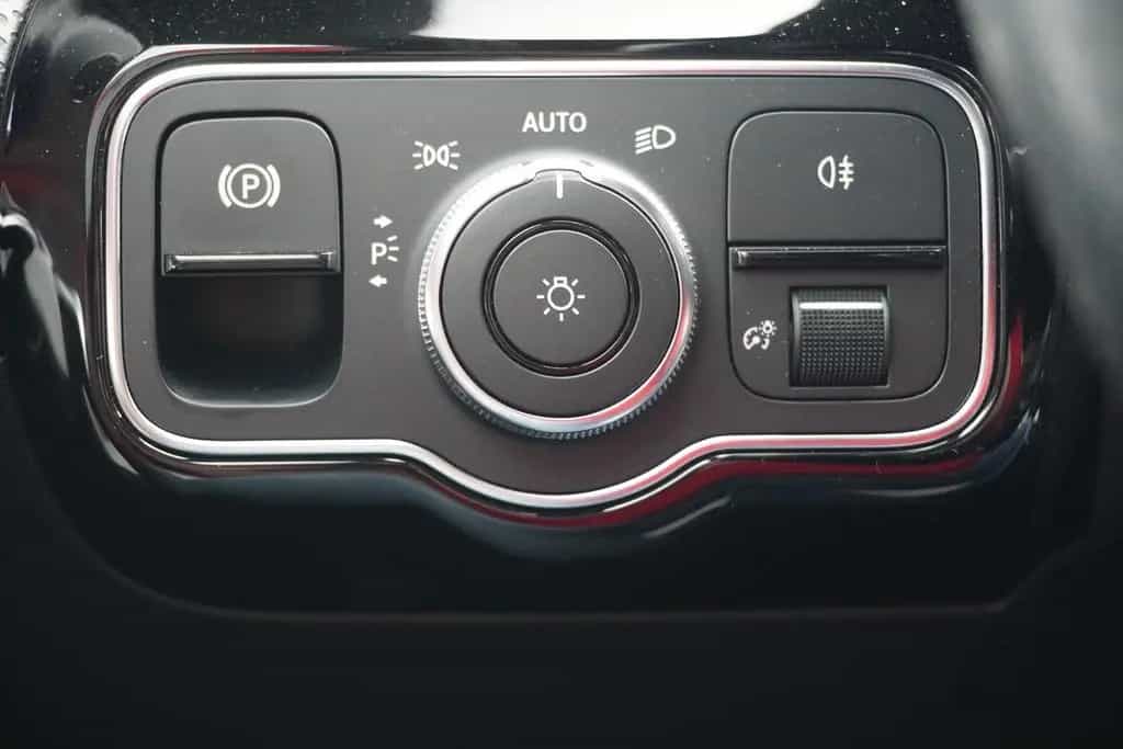 Mercedes-Benz A-Class AMG Line LED Navi Virtual Cockpit Bluetooth 05/2019-photo-17