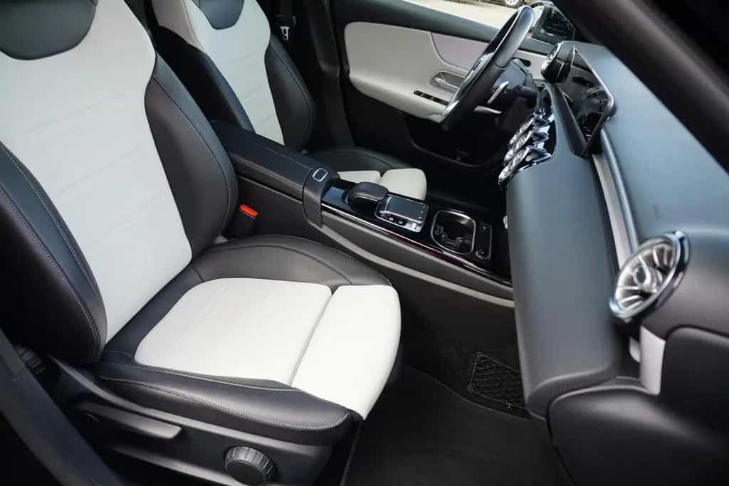Mercedes-Benz A-Class AMG Line LED Navi Virtual Cockpit Bluetooth 05/2019-photo-29