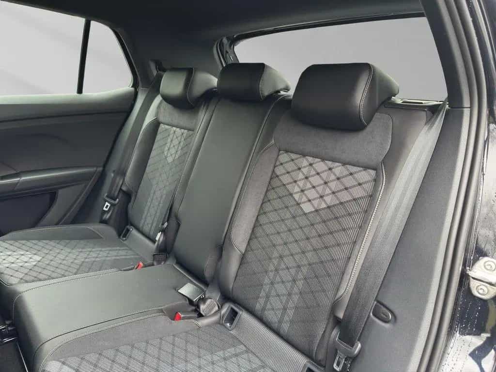 Volkswagen T-Cross 1.0 l TSI R-Line AHK-NAVI-RFK-KLIMA-APP- 06/2025-photo-13