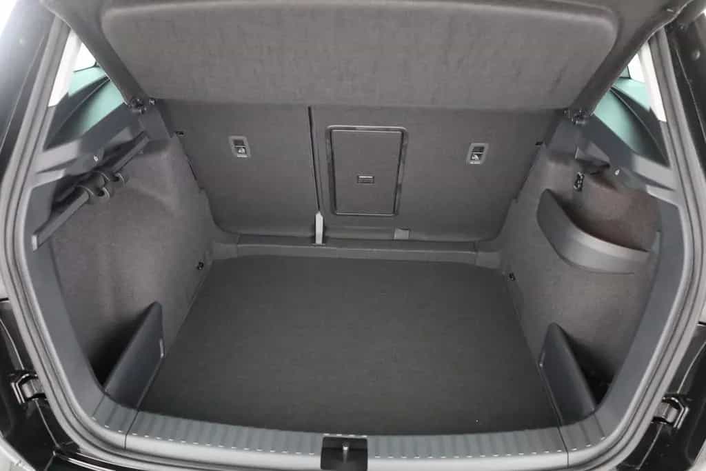 Skoda Karoq 1.5 TSI DSG LED ACC Navi Kamera AHK 01/2026-photo-24