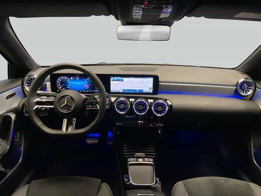 Mercedes-Benz A-Class 200 7G-DCT Lim. Special Edition 02/2026-photo-10