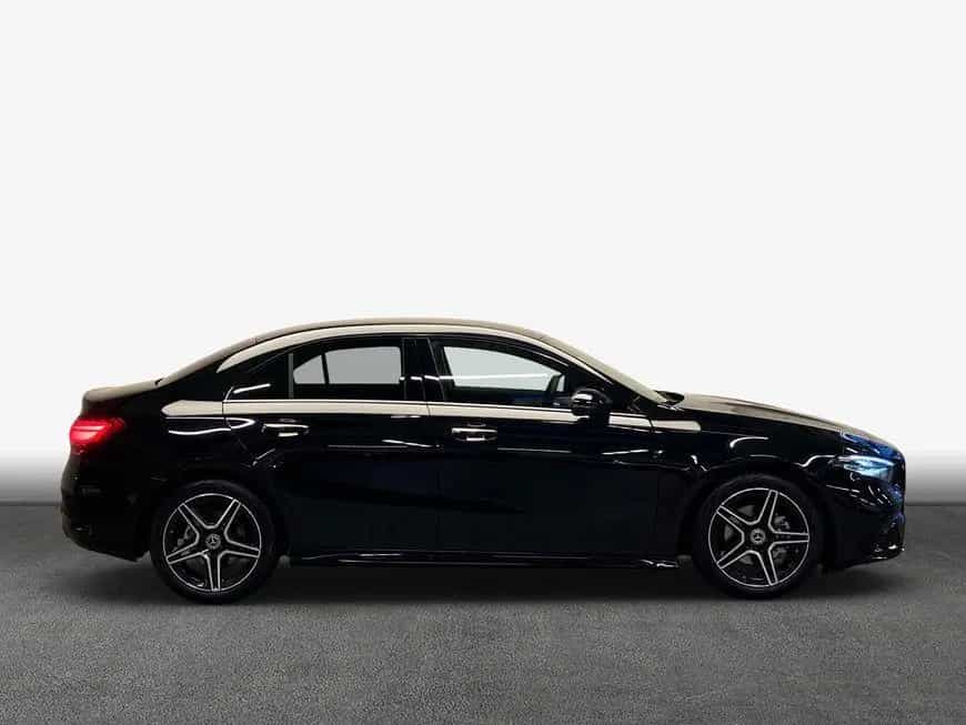 Mercedes-Benz A-Class 200 7G-DCT Lim. Special Edition 02/2026-photo-3
