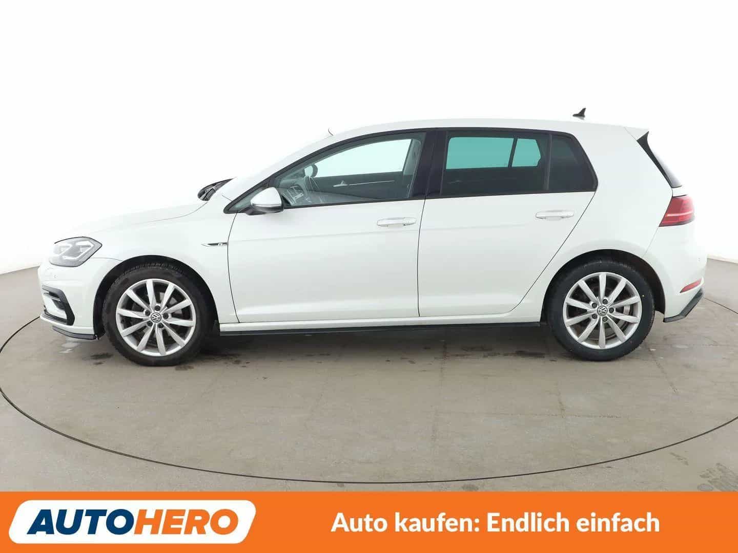 Volkswagen Golf 10/2019-photo-2