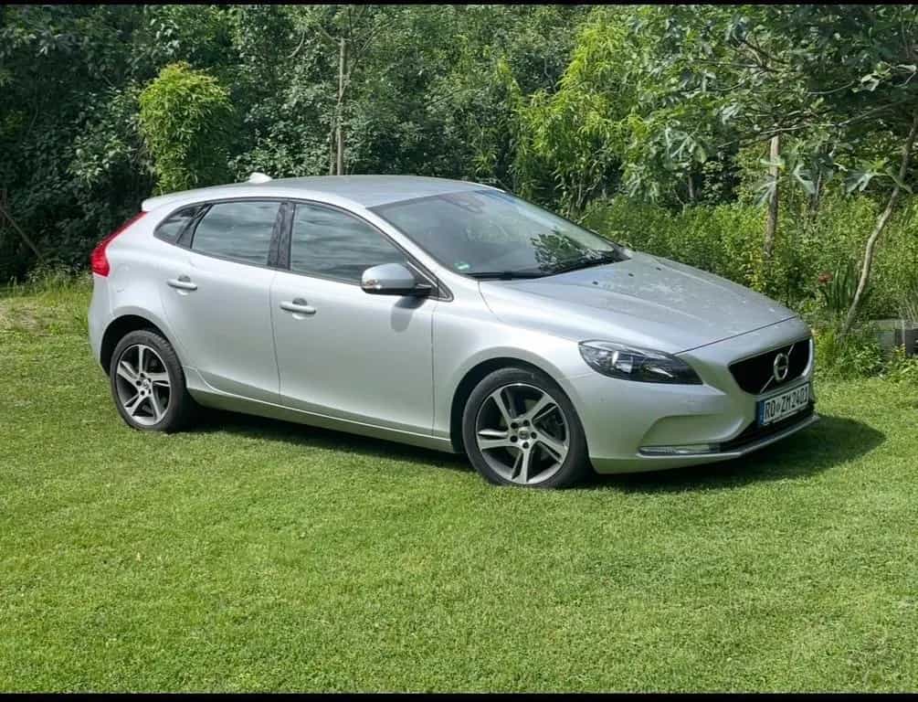 Volvo V40 T2 09/2016-photo-9