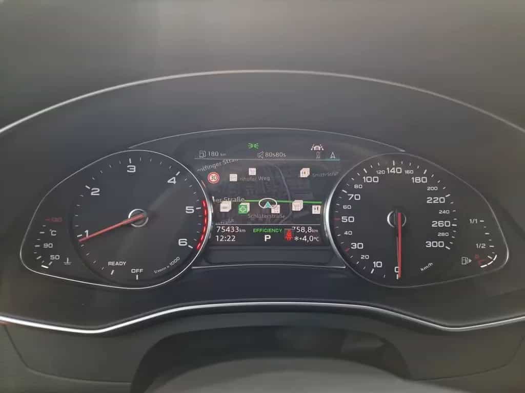 Audi A6 Avant 40 TDI S line AHK PANO Memory 20" Sport 12/2021-photo-11