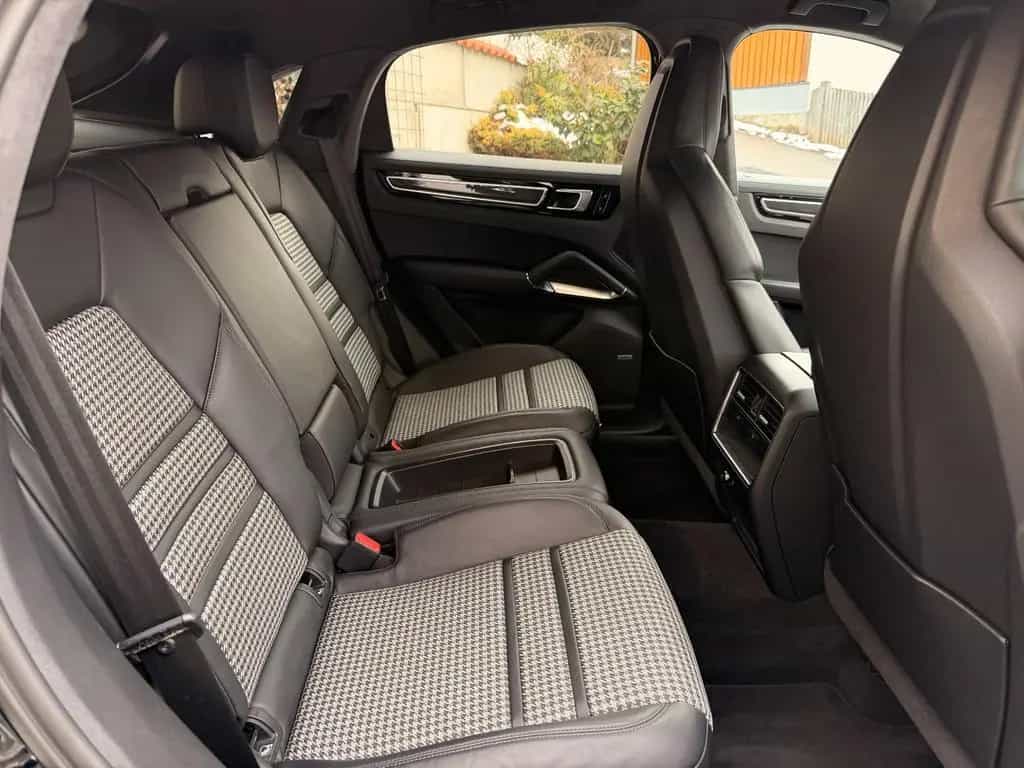 Porsche Cayenne 01/2020-photo-19