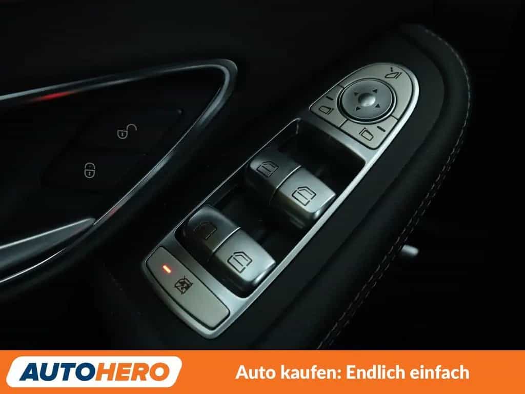 Mercedes-Benz C-Class 180 T Avantgarde Aut.*LED*NAVI*TEMPO*CAM*PDC* 10/2019-photo-24