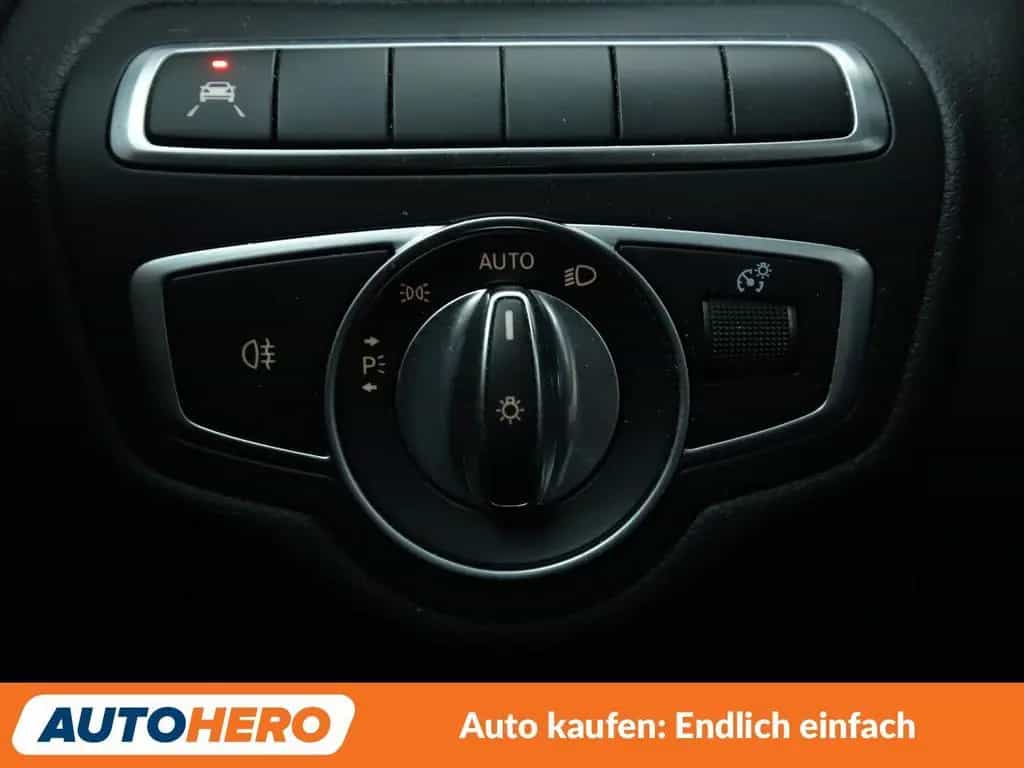 Mercedes-Benz C-Class 180 T Avantgarde Aut.*LED*NAVI*TEMPO*CAM*PDC* 10/2019-photo-25