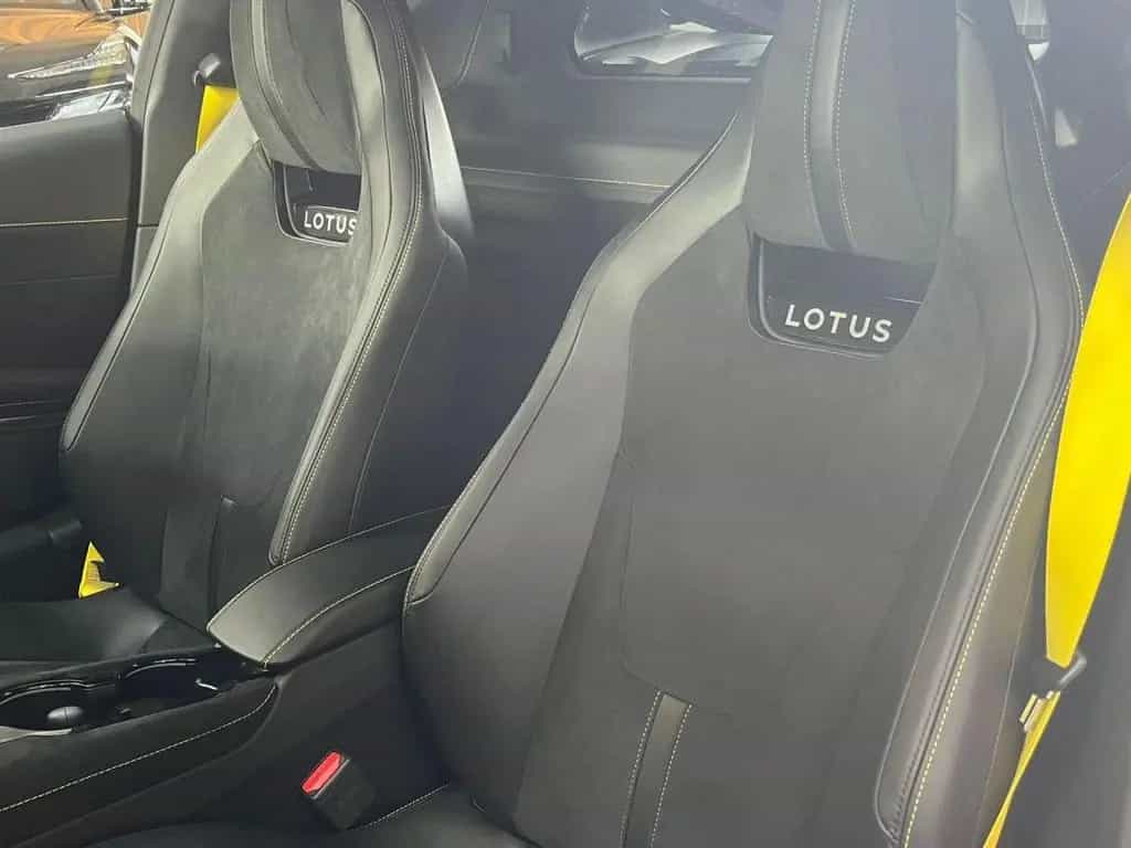 Lotus Emira Turbo SE MY26 null-photo-6