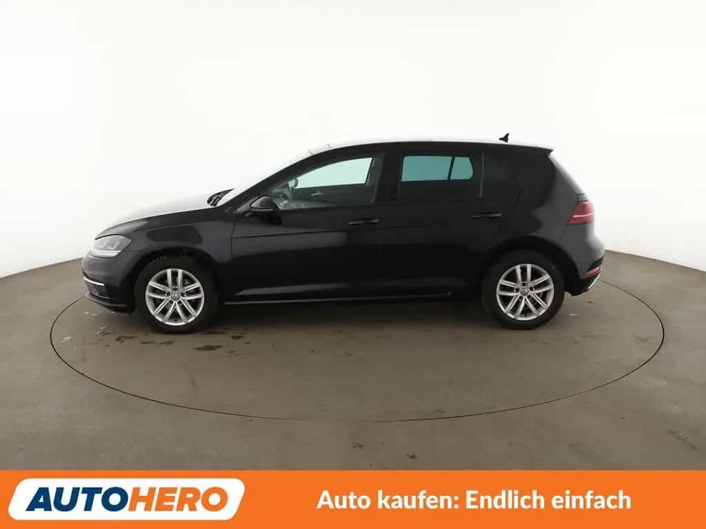Volkswagen Golf VII 1.0 TSI Comfortline BM*NAVI*ACC*PDC* 06/2017-photo-1