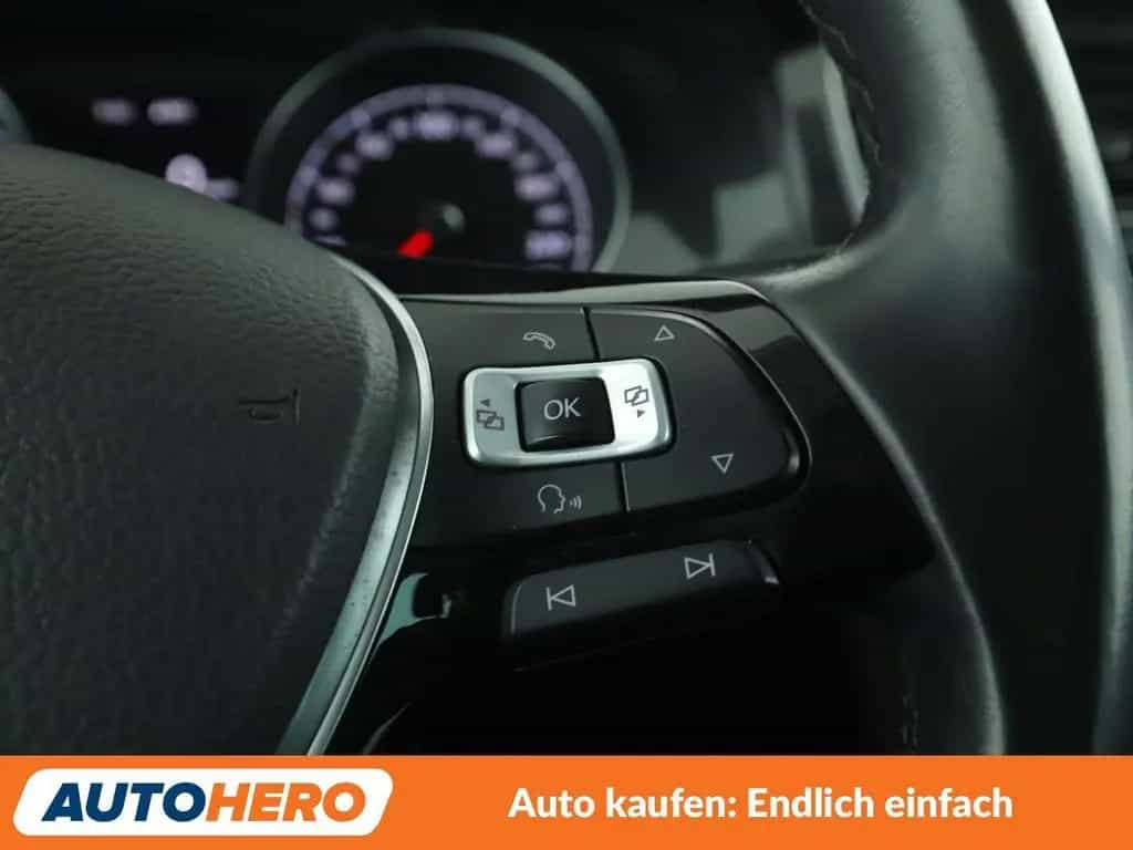 Volkswagen Golf VII 1.0 TSI Comfortline BM*NAVI*ACC*PDC* 06/2017-photo-28