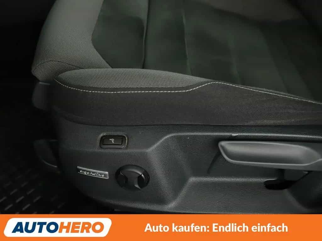 Volkswagen Golf VII 1.0 TSI Comfortline BM*NAVI*ACC*PDC* 06/2017-photo-33