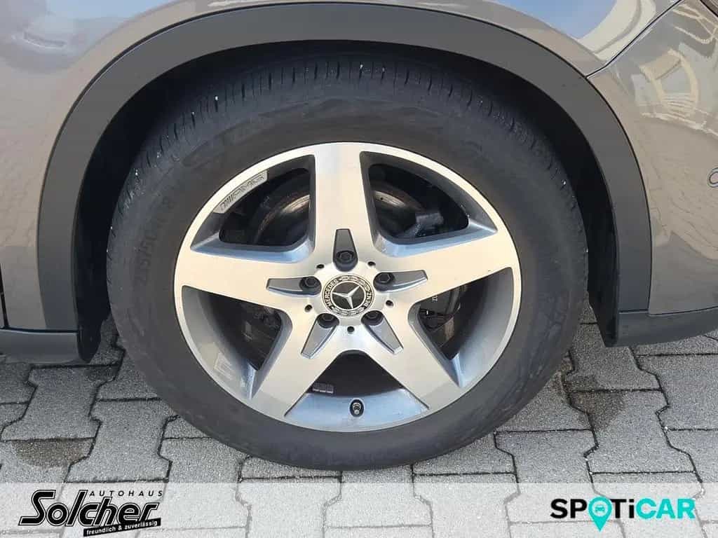 Mercedes-Benz GLA 200 AMG Line*Automatik*Navi*Panoramadach* 04/2019-photo-10