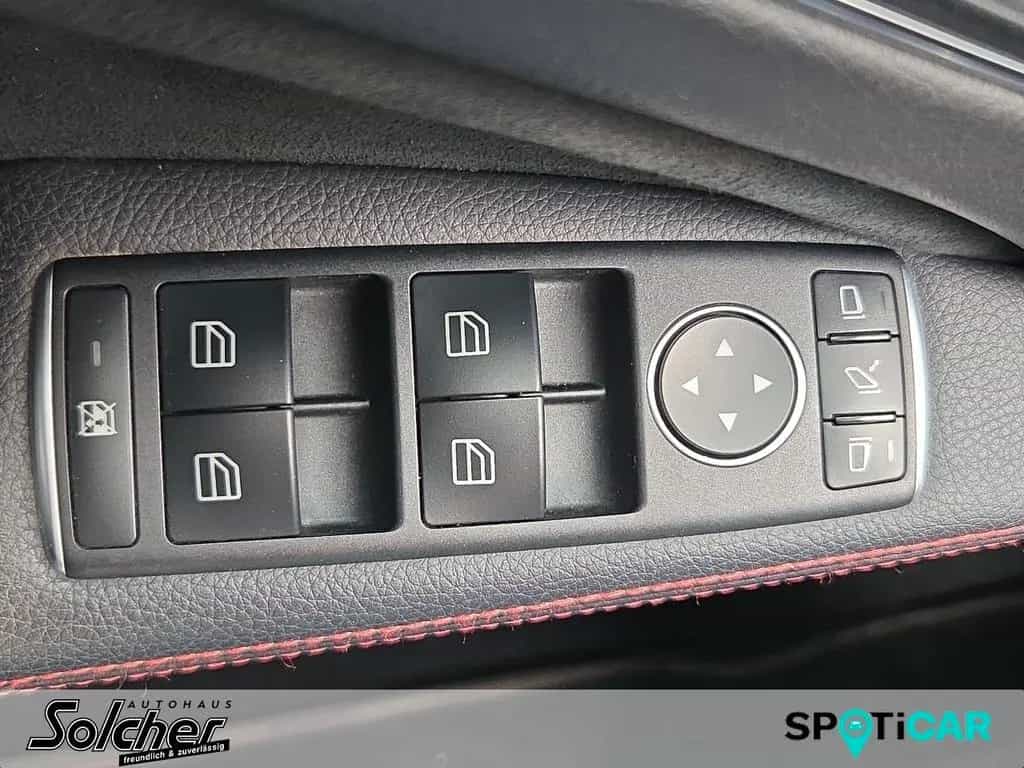 Mercedes-Benz GLA 200 AMG Line*Automatik*Navi*Panoramadach* 04/2019-photo-11