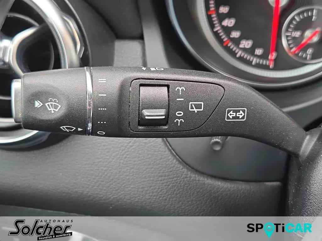 Mercedes-Benz GLA 200 AMG Line*Automatik*Navi*Panoramadach* 04/2019-photo-14