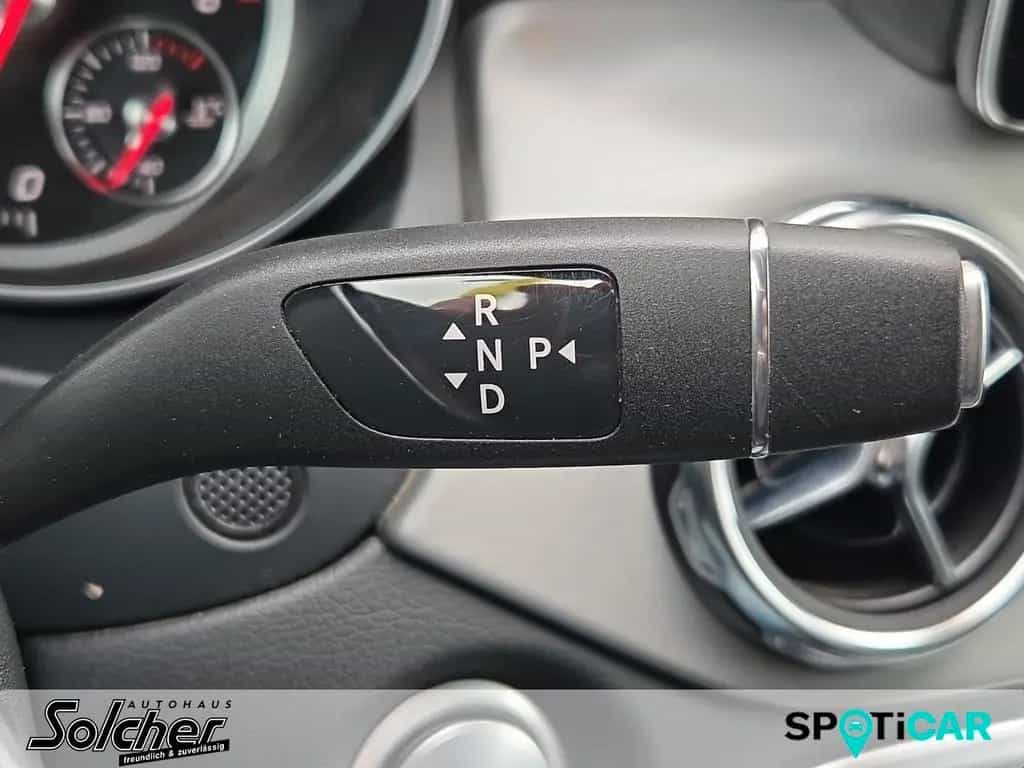 Mercedes-Benz GLA 200 AMG Line*Automatik*Navi*Panoramadach* 04/2019-photo-16