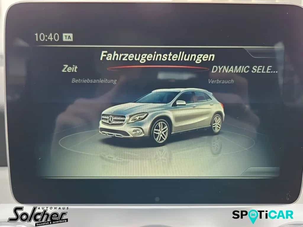 Mercedes-Benz GLA 200 AMG Line*Automatik*Navi*Panoramadach* 04/2019-photo-26