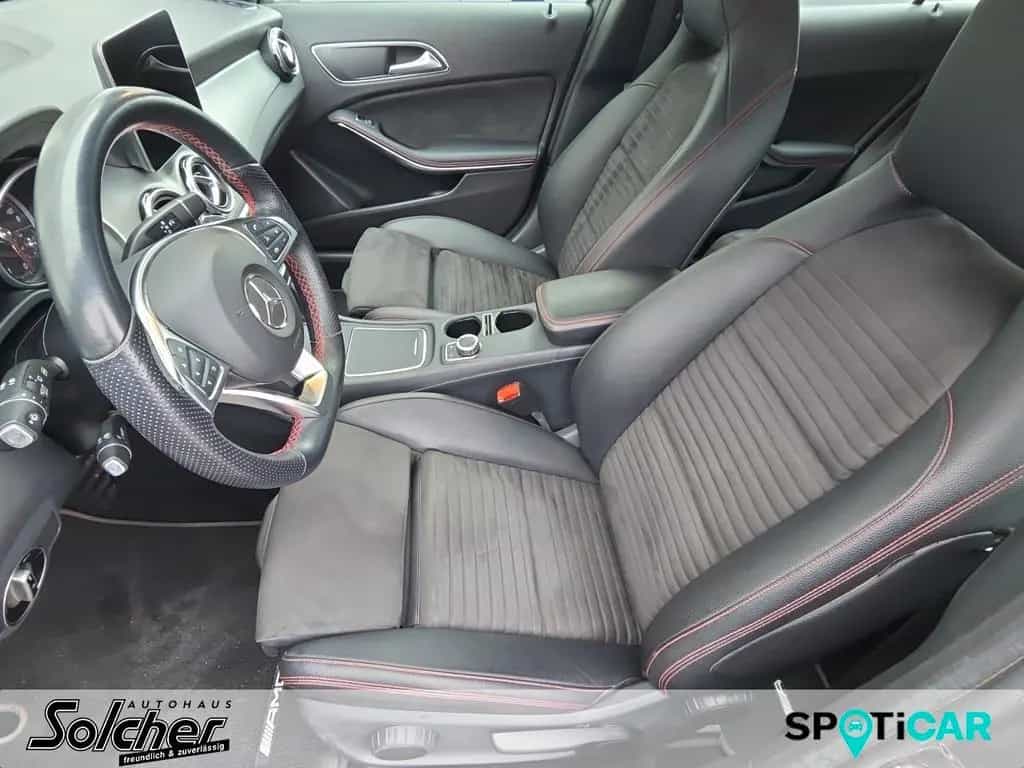 Mercedes-Benz GLA 200 AMG Line*Automatik*Navi*Panoramadach* 04/2019-photo-7