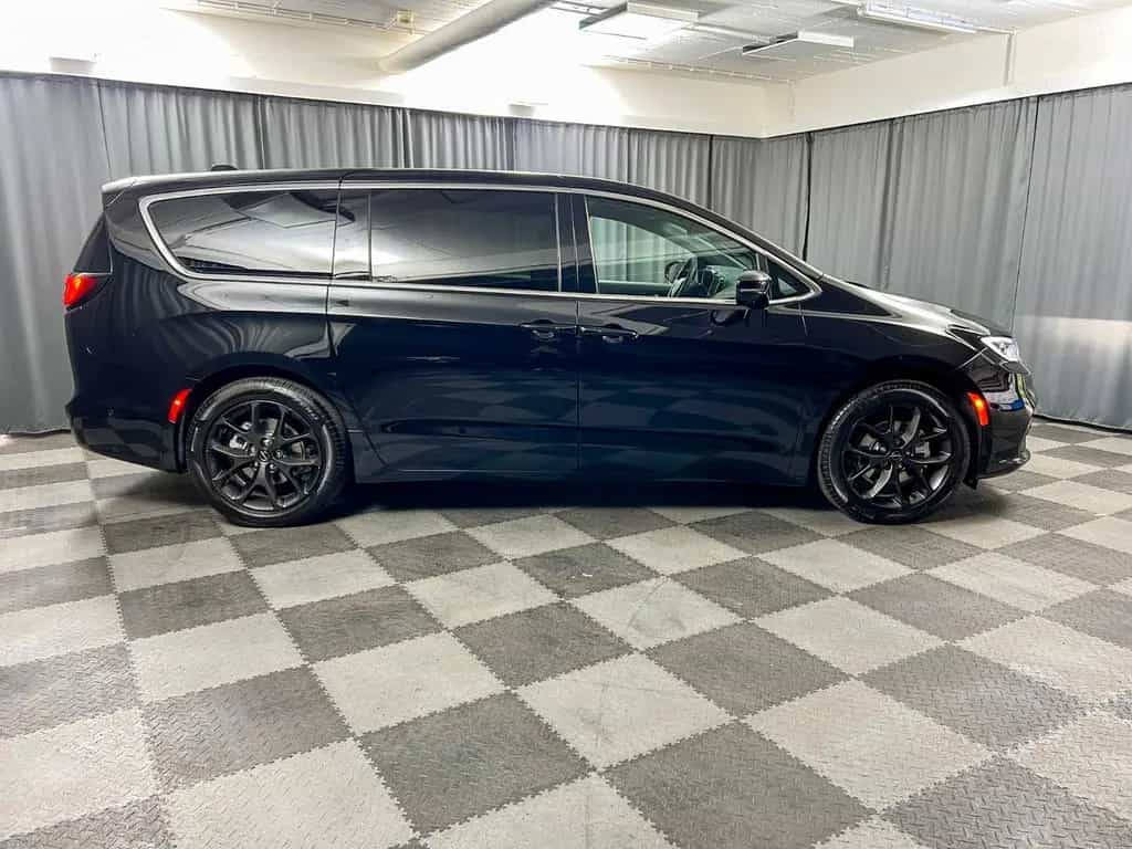 Chrysler Pacifica Select 2026, 360°,Schiebedach, 20 Zoll null-photo-1