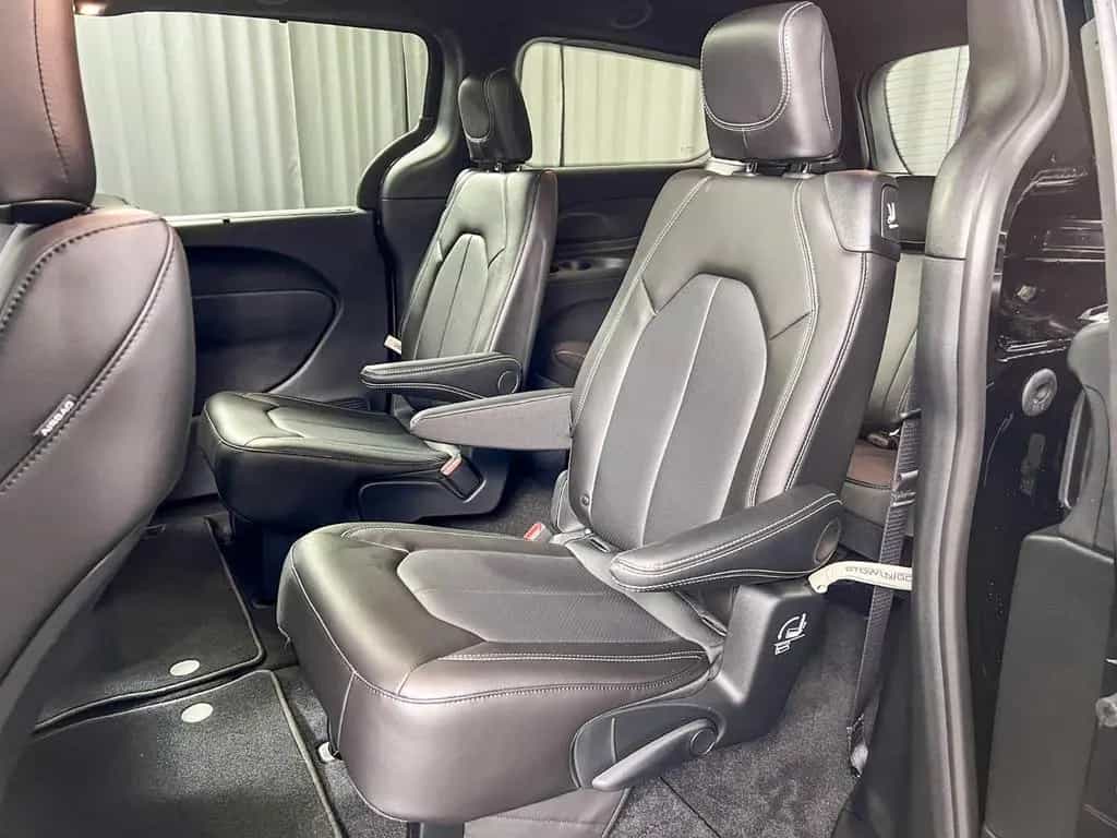 Chrysler Pacifica Select 2026,Leder,7-Sitzer,360°-Kamera null-photo-4
