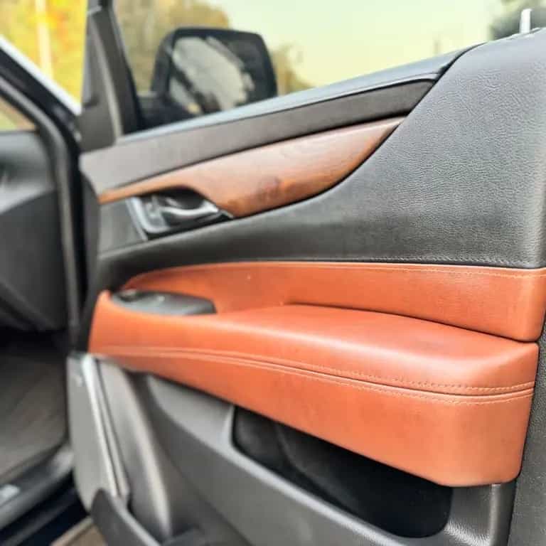 Cadillac Escalade ESV*CLEAN CARFAX*HEAD UP*DVD*7 SITZER*GARANTIE 11/2020-photo-40