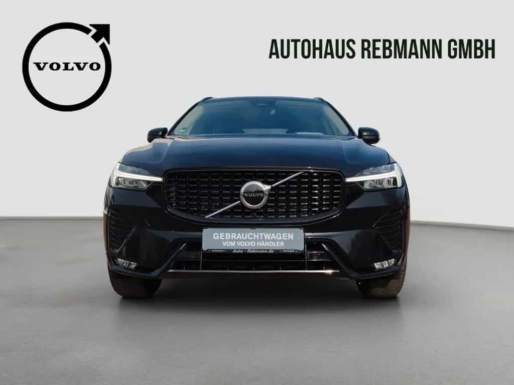 Volvo XC60 B4 Plus Dark AWD 01/2024-photo-2