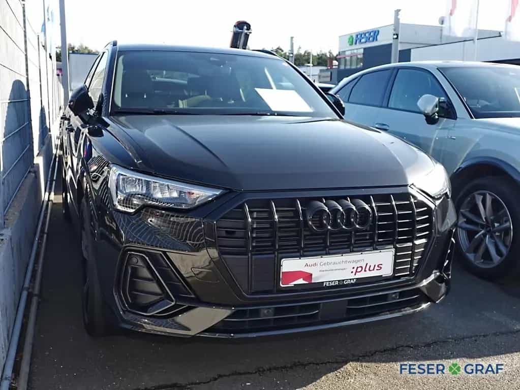 Audi Q3 35 TFSI S tronic S Line Int Pano,AHK,SONOS 02/2023-photo-1