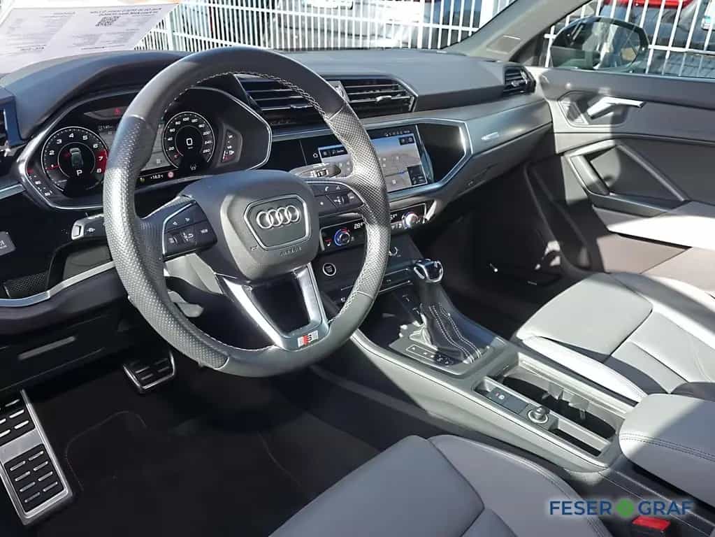 Audi Q3 35 TFSI S tronic S Line Int Pano,AHK,SONOS 02/2023-photo-3