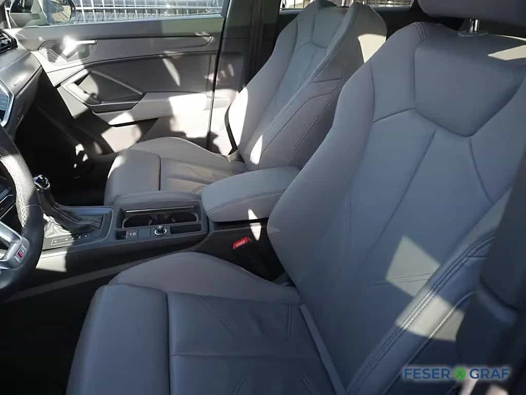 Audi Q3 35 TFSI S tronic S Line Int Pano,AHK,SONOS 02/2023-photo-4