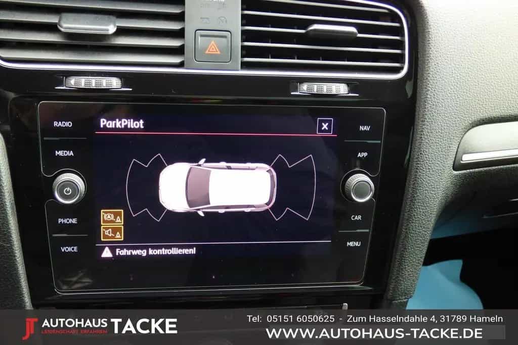 Volkswagen Golf VII GTI Performance, Panorama,LED,8 fach,ti 01/2019-photo-14