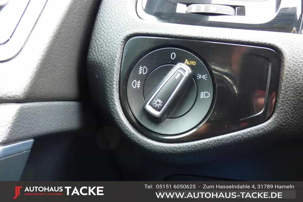 Volkswagen Golf VII GTI Performance, Panorama,LED,8 fach,ti 01/2019-photo-16