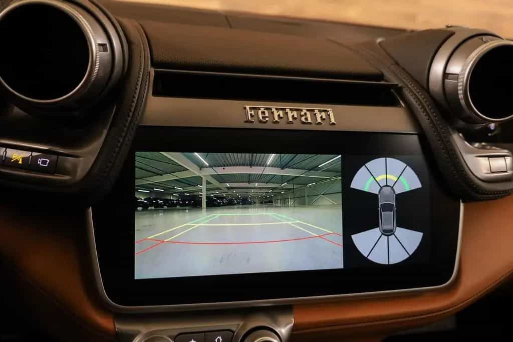 Ferrari GTC4Lusso V12 HELE|Novitec|Pass Display|Pano|JBL 01/2017-photo-19