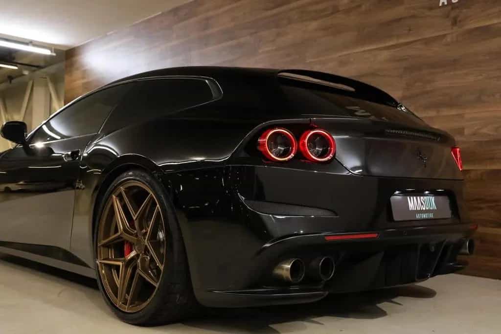 Ferrari GTC4Lusso V12 HELE|Novitec|Pass Display|Pano|JBL 01/2017-photo-24
