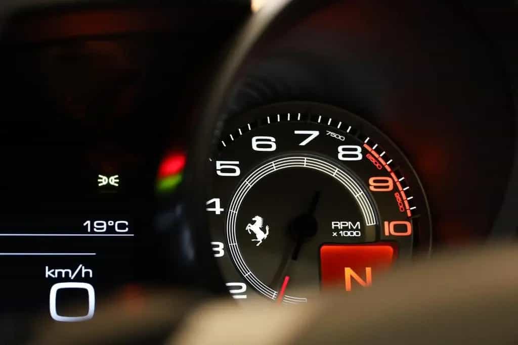 Ferrari GTC4Lusso V12 HELE|Novitec|Pass Display|Pano|JBL 01/2017-photo-32