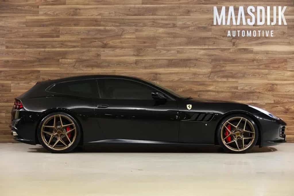 Ferrari GTC4Lusso V12 HELE|Novitec|Pass Display|Pano|JBL 01/2017-photo-5