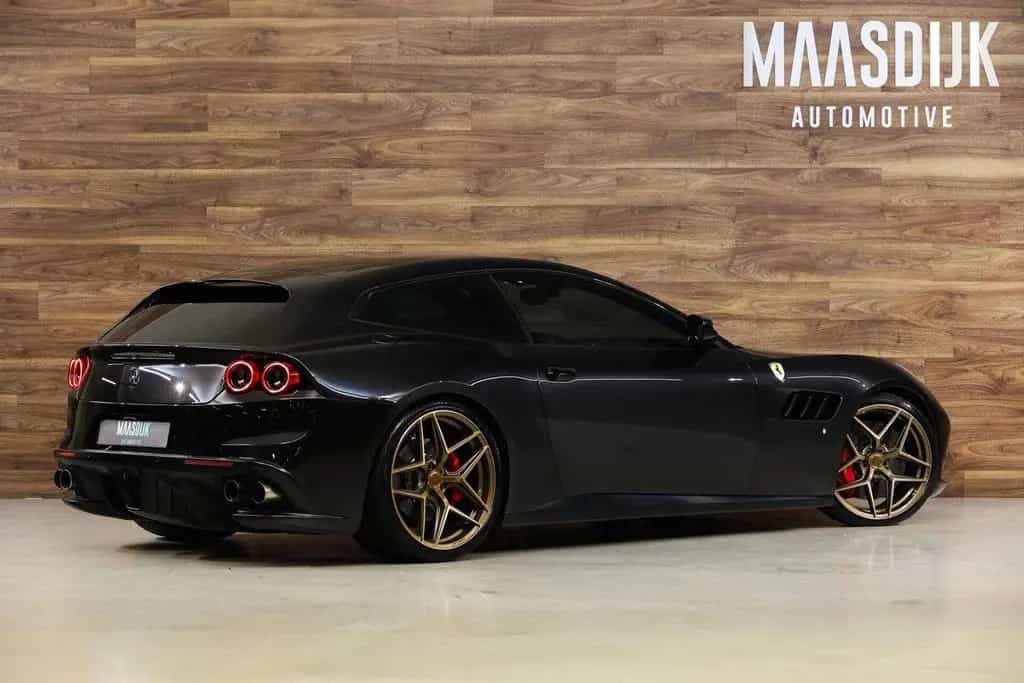Ferrari GTC4Lusso V12 HELE|Novitec|Pass Display|Pano|JBL 01/2017-photo-9