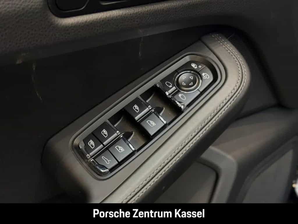 Porsche Macan GTS Standheizung Rückfahrkamera Sportabgas 03/2021-photo-23