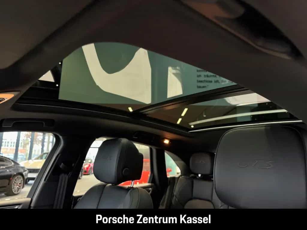 Porsche Macan GTS Standheizung Rückfahrkamera Sportabgas 03/2021-photo-26
