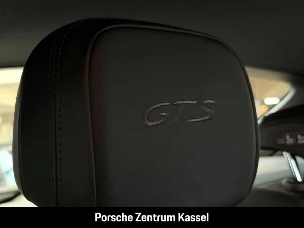 Porsche Macan GTS Standheizung Rückfahrkamera Sportabgas 03/2021-photo-33