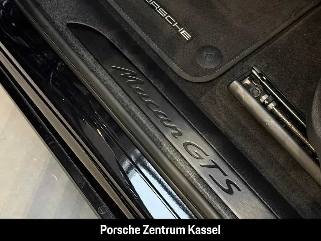 Porsche Macan GTS Standheizung Rückfahrkamera Sportabgas 03/2021-photo-36