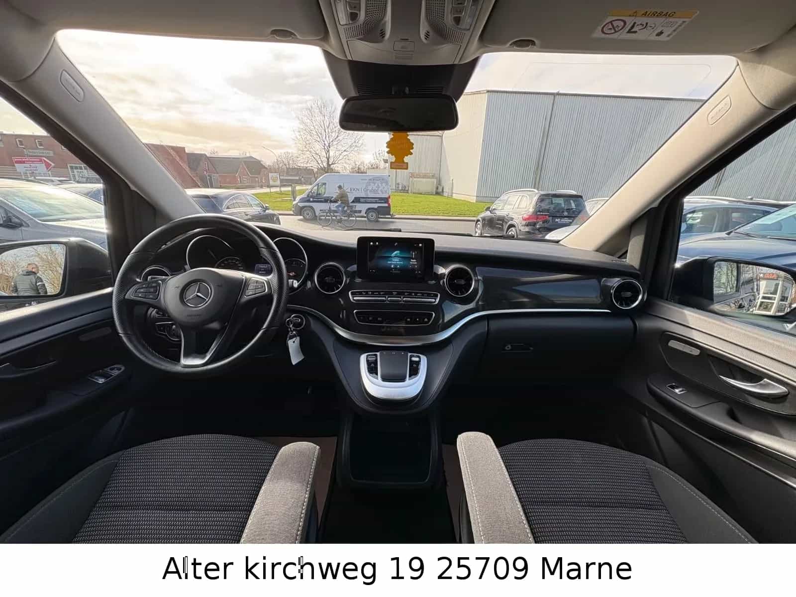 Mercedes-Benz V-Class 220 08/2021-photo-12