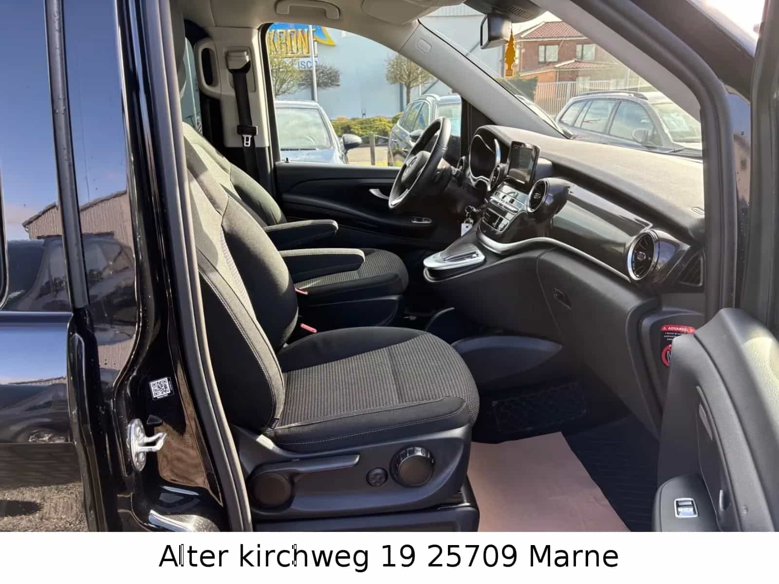 Mercedes-Benz V-Class 220 08/2021-photo-14