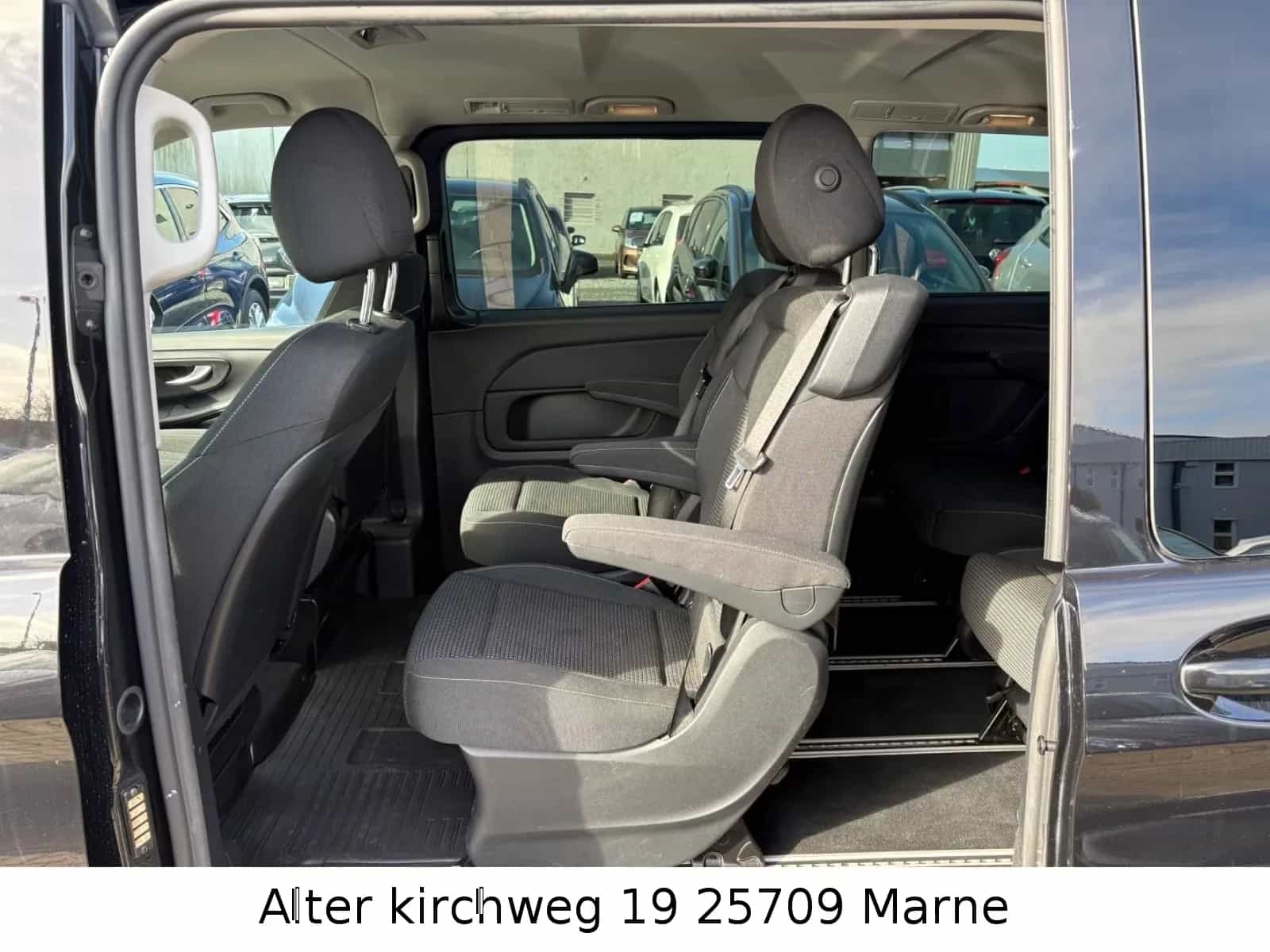 Mercedes-Benz V-Class 220 08/2021-photo-30