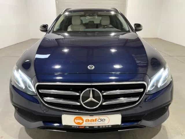 Mercedes-Benz E-Class 200 T Automatik Leder LED ACC Navi Widescreen 07/2020-photo-27