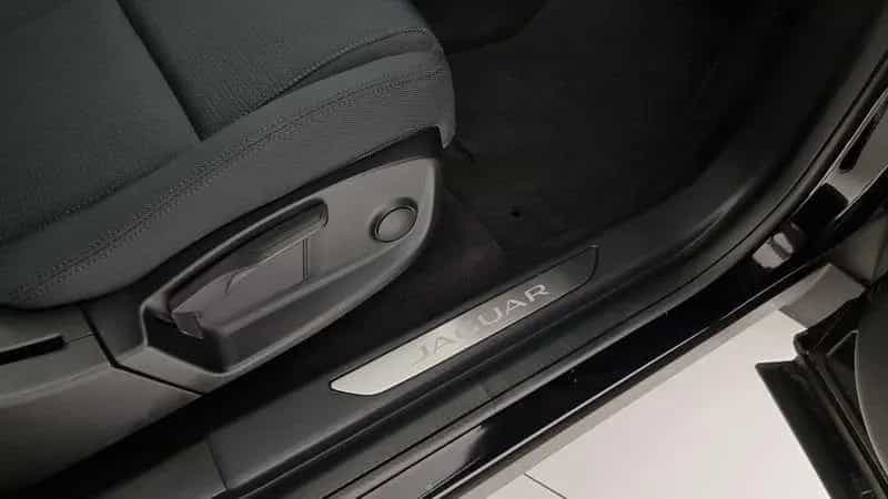 Jaguar E-Pace 2.0D i4 150cv AUTO AWD 11/2020-photo-9