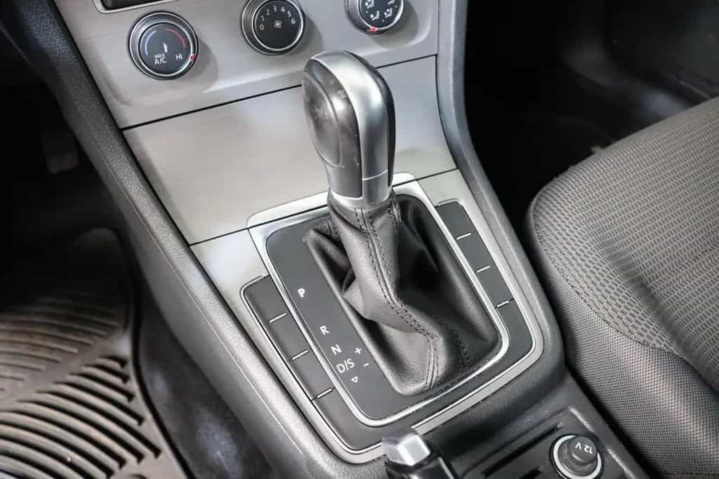 Volkswagen Golf Variant VII 1.8 TSI DSG CARPLAY*GRA*CAM 07/2017-photo-16
